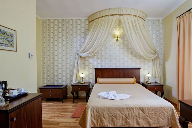 Junior Suite, Studio, Queen Bed, Sofa، HALEPA HOTEL 4/7