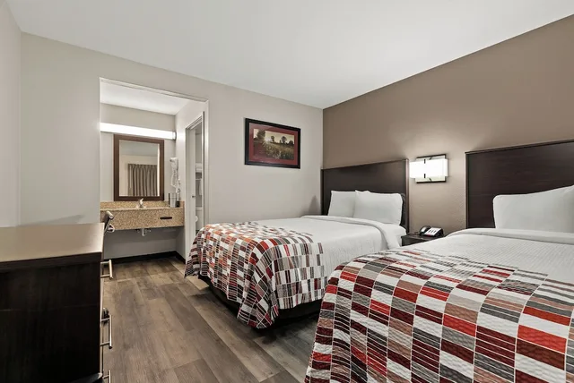 غرفة قياسية بسريرين مزدوجين للمدخنين، Red Roof Inn Suites Spartanburg I 85 1/8