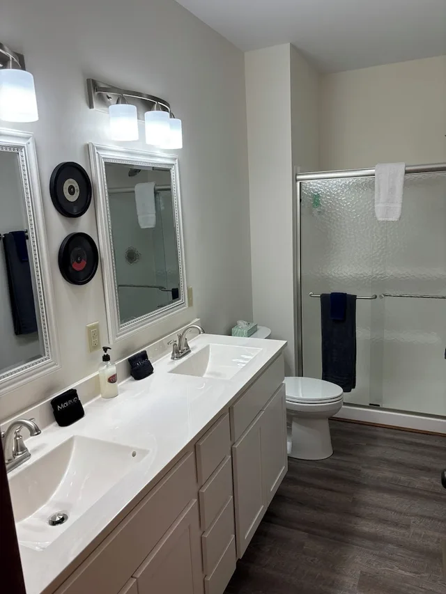 جناح بسرير كينج، Hermann Crown Suites 10/10