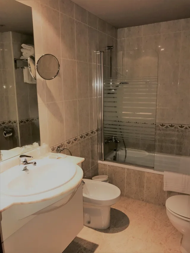 غرفة كلوب ثلاثية بثلاثة أسرّة، Hotel & SPA Niunit 2/2
