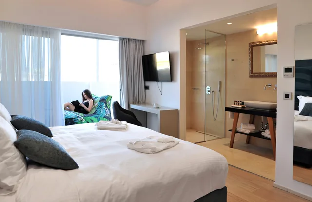 غرفة تنفيذية بشرفة، Athenaeum Grand Hotel 3/4
