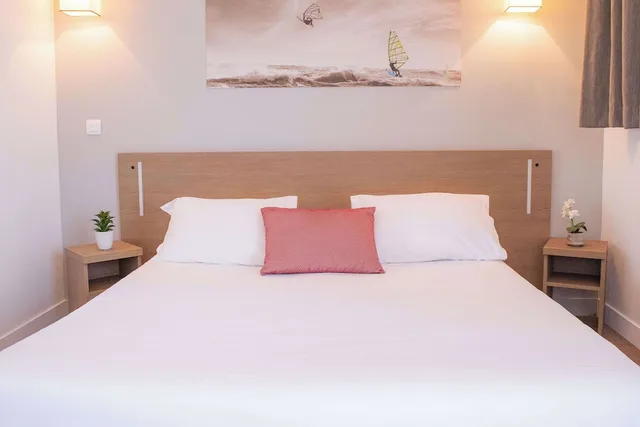 غرفة قياسية بسرير كوين، Comfort Aparthotel Cannes Mandelieu 8/10