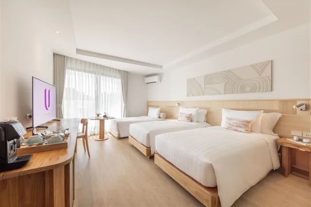 غرفة سوبيريور ثلاثية بسريرين منفصلين مع أريكة بحوض استحمام، U Hua Hin 1/4