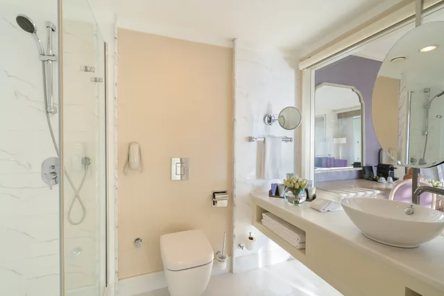 جناح ديلوكس بشرفة، Rixos Downtown Antalya 3/3
