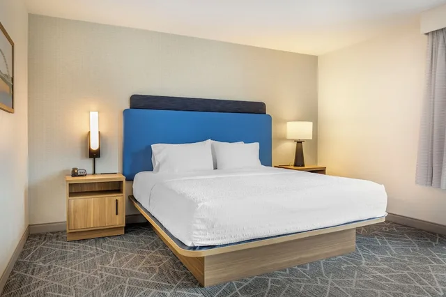 جناح استوديو بسرير كينج مع أريكة، Hampton Inn And Suites Cincinnati Uptown University Area Oh 1/6