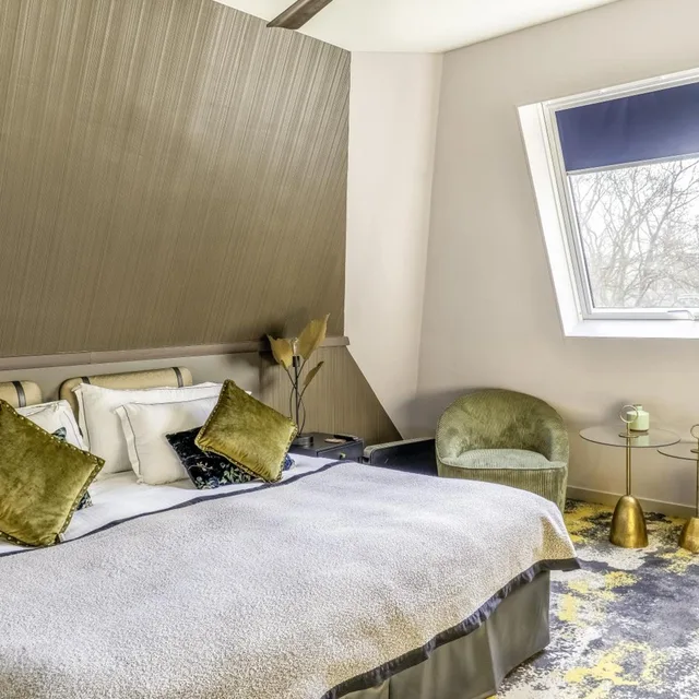 Castle, Superior, King Bed، Chateau Jeanne & the Forest - Chateau de Montvillargenne 3/10