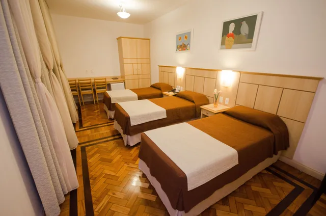 غرفة قياسية ثلاثية بثلاثة أسرّة، Hotel Monte Alegre 2/5