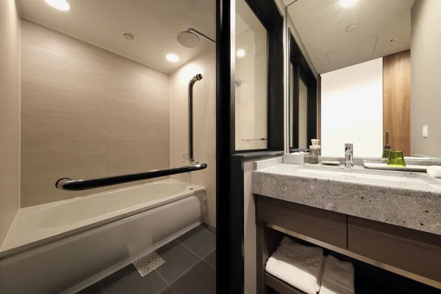 East, Superior, Queen Bed، Hotel Metropolitan Sendai East 2/2