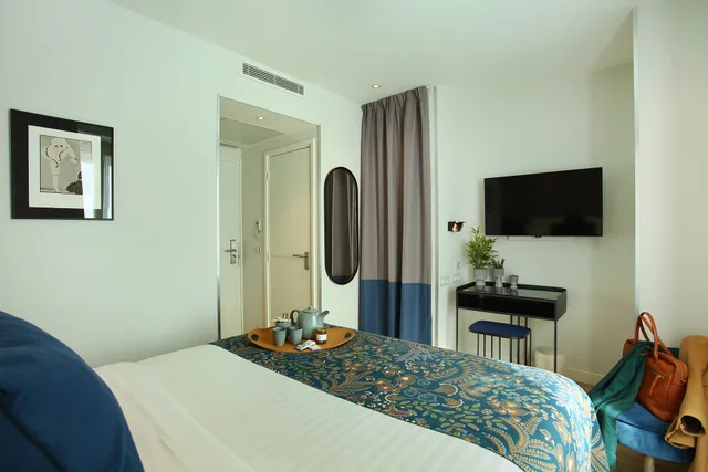 غرفة قياسية بسرير مزدوج، Le Basile Hotel 3/5