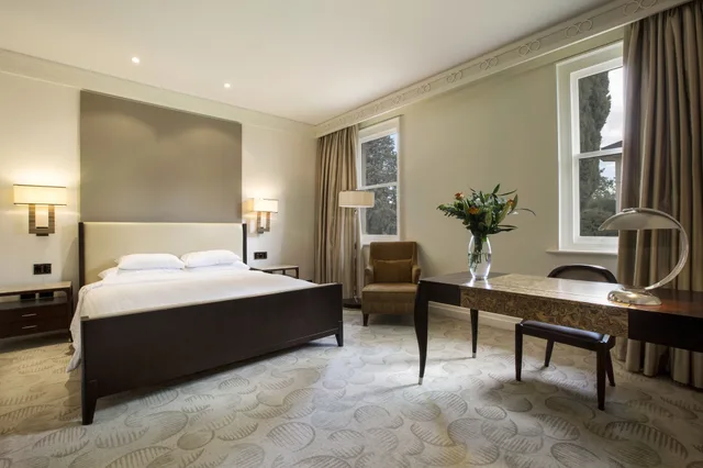 Heritage, King Bed, Balcony، Hyatt Hotel Canberra 2/4