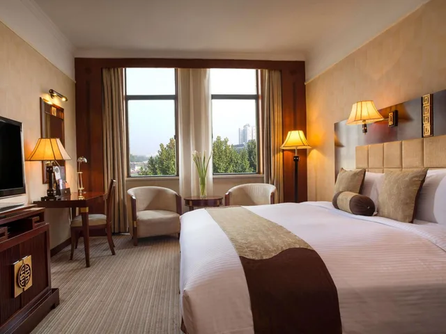 غرفة سوبيريور بسرير كوين، Grand Mercure On Renmin Square 3/8