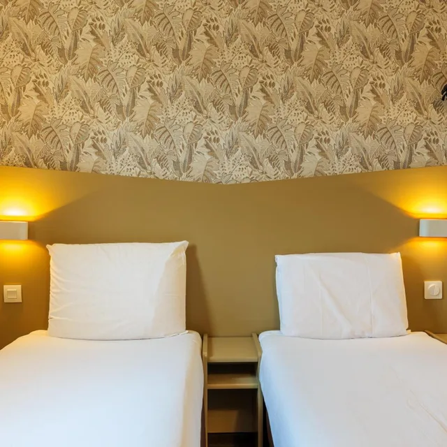 غرفة بسريرين منفصلين، KYRIAD CHANTILLY 6/10