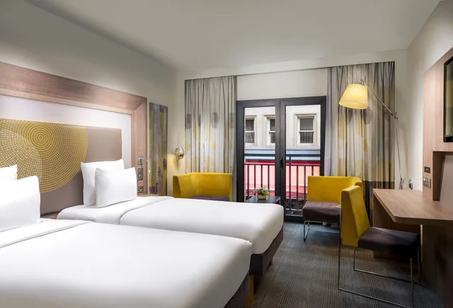 Superior, Twin Beds, Novotel Istanbul Bosphorus Hotel 4/10