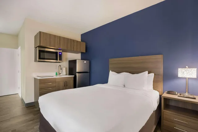 جناح بسرير كوين لذوي الإعاقة، MainStay Suites Joliet I-55 2/5