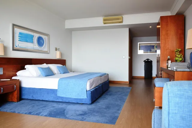 غرفة بريميوم بسرير فردي بإطلالة على البحر، Madeira Regency Cliff - Adults Only 1/7