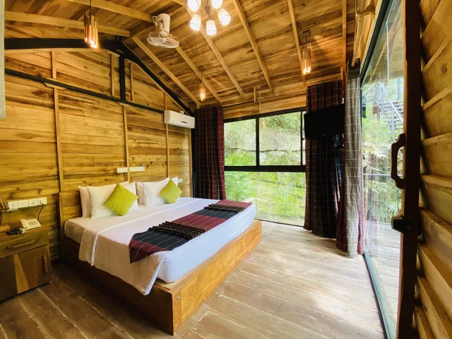 Royal, Nature, River, Villa, King Bed، The Glenrock 1/8
