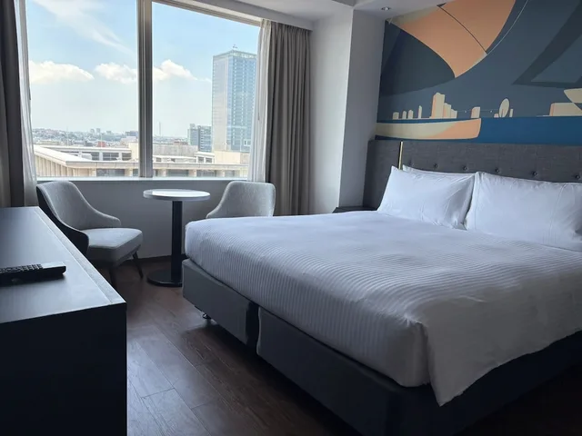 غرفة تنفيذية بسرير كوين بغرفة نوم واحدة، Citadines Harbour Front Yokohama 1/3