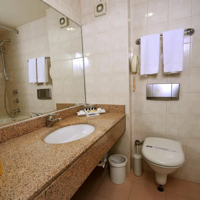 Suite, King Bed, Class Hotel 3/5