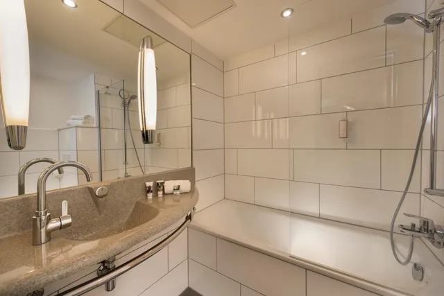غرفة قياسية ثلاثية مع أريكة، Sunday Hotel Saarbrucken Sud 6/10