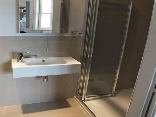 غرفة سوبيريور بسرير مزدوج، RAVNA GORA HOTEL 6/8