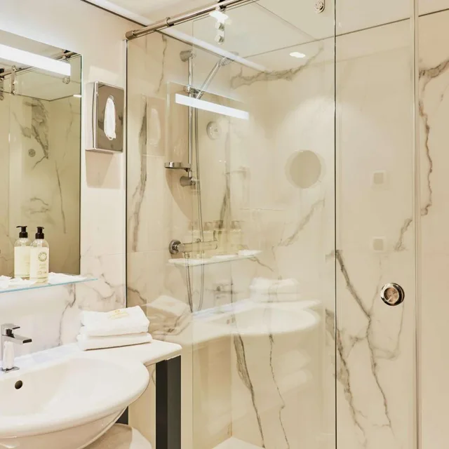 غرفة بسريرين منفصلين بإطلالة على المدينة، Best Western Hotel Alexandra 4/6