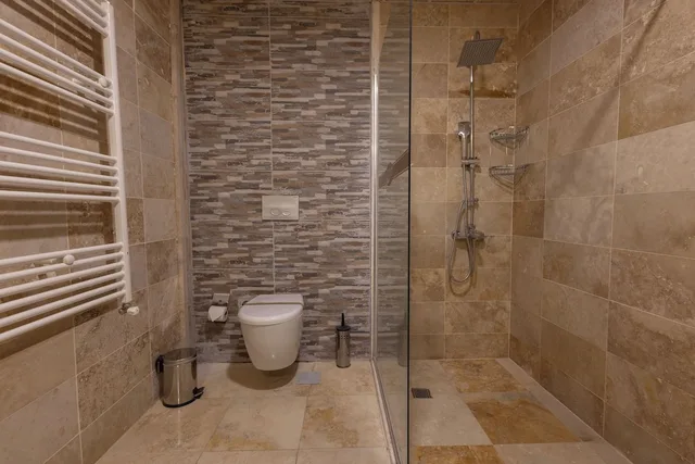 غرفة عائلية بسرير كوين وسريرين منفصلين، Grand Cappadocia Hotel 5/7