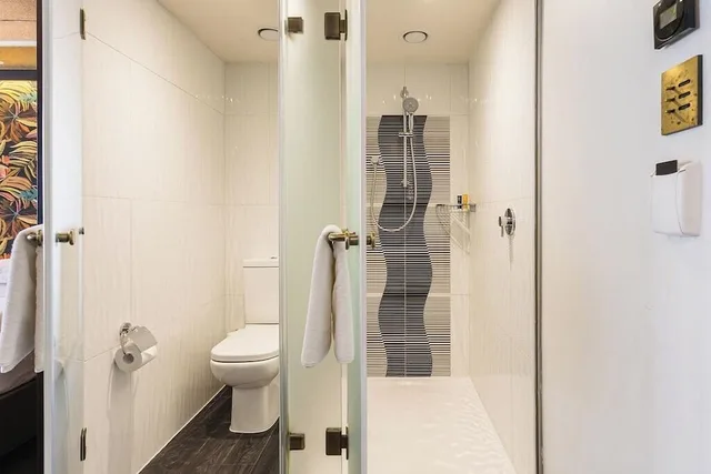 غرفة عائلية بسرير كوين وسرير فردي، Signature Lux Hotel By Onomo Foreshore 10/10