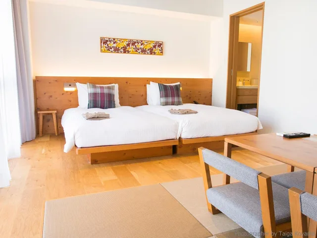 Japanese Western, Twin Beds, Tatami, Hotel Strata Naha 1/7