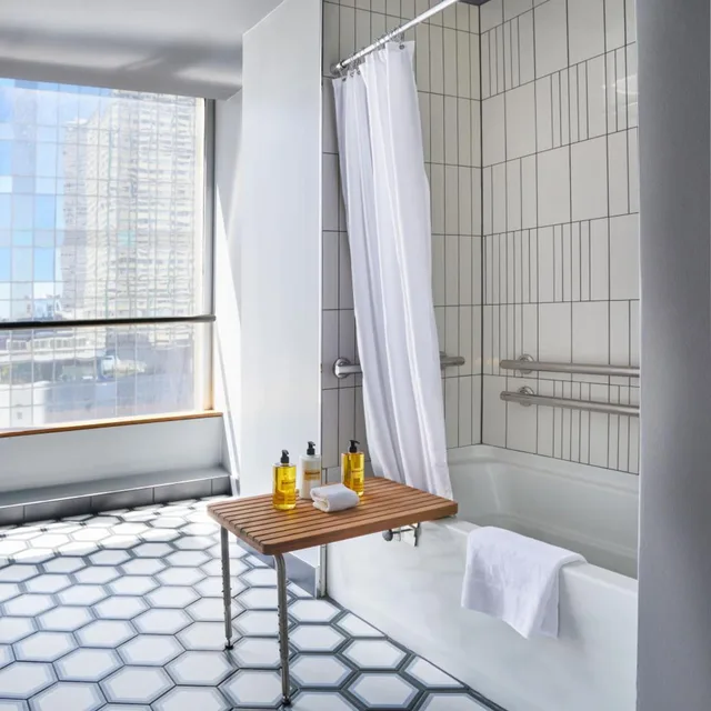 Skyline, Suite، Thompson Dallas 2/3