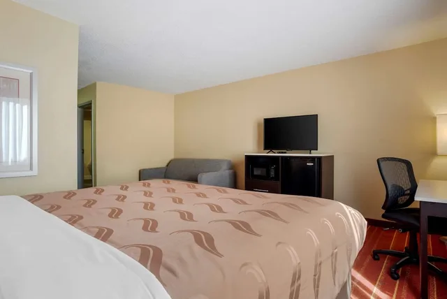 جناح بسرير كينج، Quality Inn Phenix City Columbus 4/6