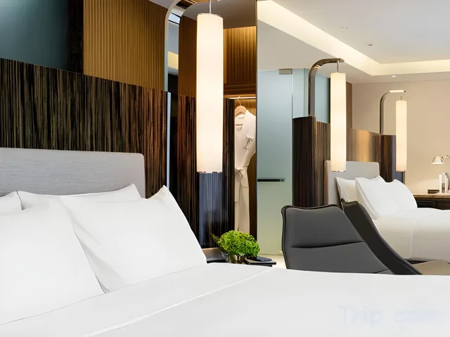 غرفة بسرير كينج بإطلالة على المرفأ، Hotel ICON 3/3