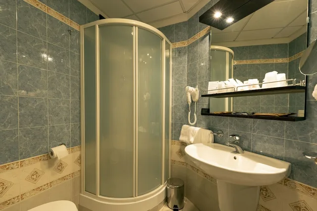 Family, Triple, Murphy Bed، Grand Hotel Admiral Palace 3/3