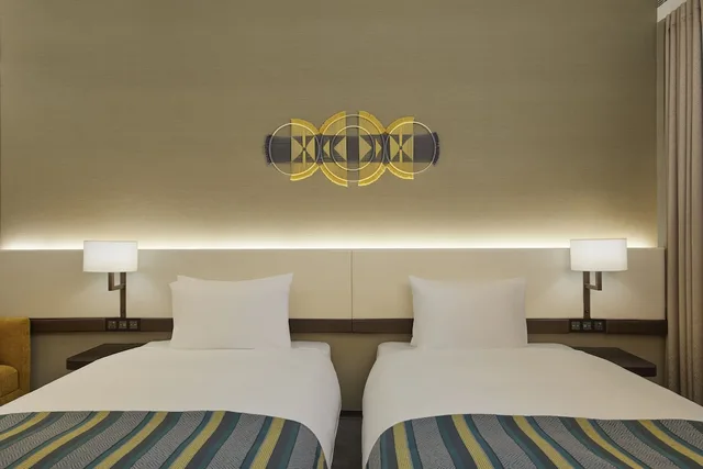Standard, Twin Beds, MGH Mitsui Garden Hotel Taipei Zhongxiao 2/2