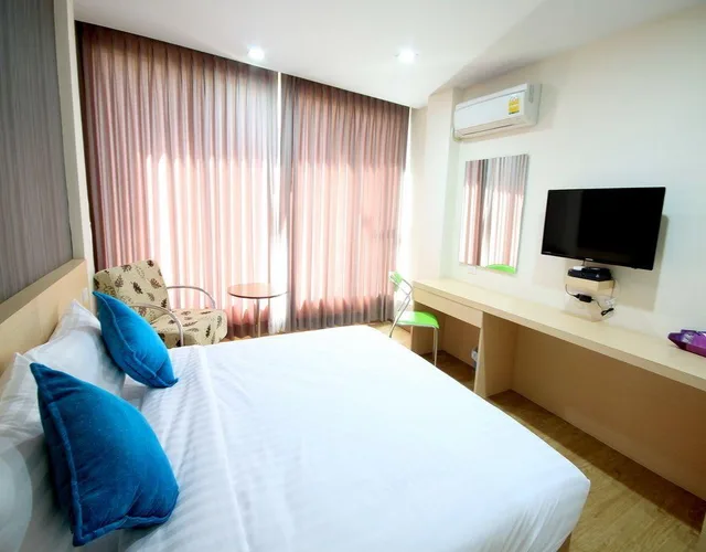 غرفة سوبيريور بسرير كينج بإطلالة على المتنزه، S3 Residence Park 2/4