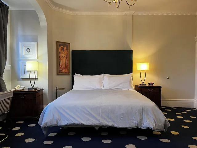Room, King Bed, Accessible, The Sterling Hotel 1/2