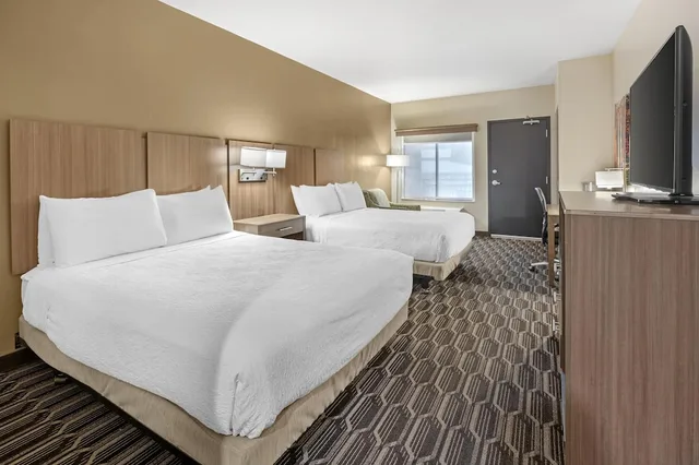 غرفة قياسية بسريرين كوين بشرفة لذوي الإعاقة، Best Western Plus Zion Canyon Inn & Suites 6/10