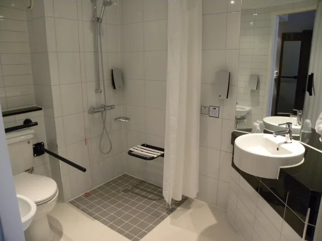 غرفة بسرير مزدوج لذوي الإعاقة، HOLIDAY INN EXPRESS COLCHESTER 9/10