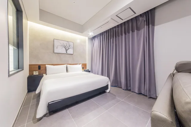 Royal, Suite, Double Bed, No Parking، Pyeongtaek Stay Hotel 1/1