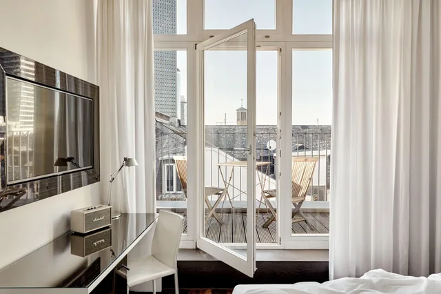 غرفة مفردة بشرفة، The Pure Hotel 4/6