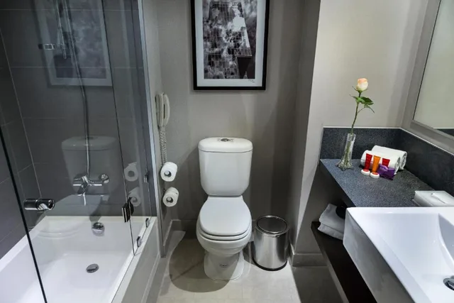 غرفة بسرير كوين، Novotel Santiago Las Condes 5/5