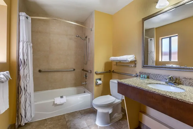 Suite, King Bed, Adult Only, Accessible, Best Western Cottonwood Inn 9/10