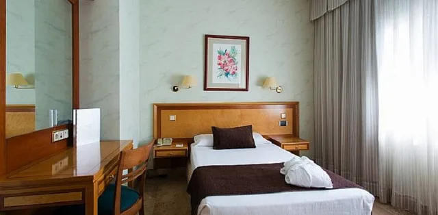 غرفة قياسية مفردة، VP Jardin de Tres Cantos 1/2