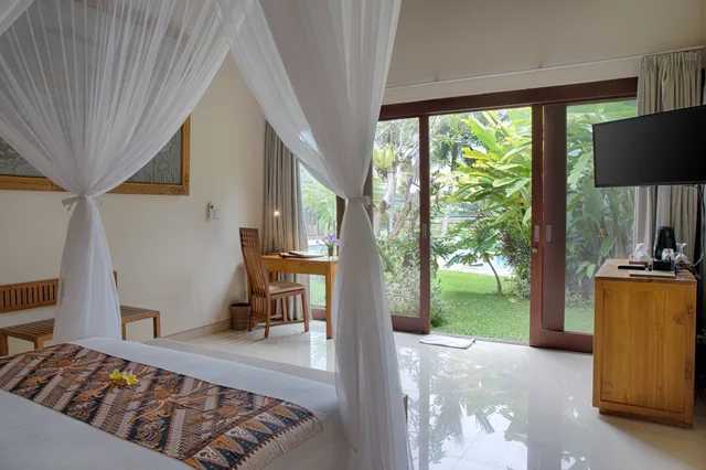 4 Bedrooms, Royal, Pool, Villa, Single Bed, Rice Field View, Villa Santun 7/10