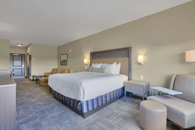 جناح بسرير كينج مع أريكة بمطبخ، Best Western Plus Executive Residency Fillmore Inn 3/5