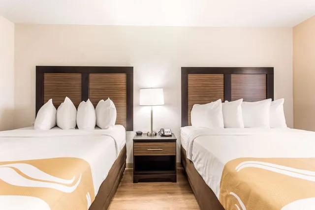 غرفة بسريرين كوين، Quality Inn & Suites Myrtle Beach Near Outlets 5/6