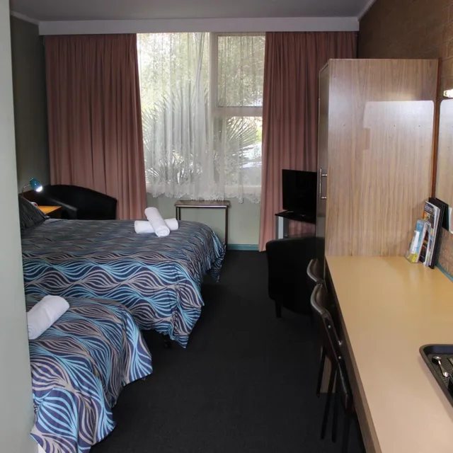 غرفة عائلية بسرير مزدوج، Portland Retro Motel 2/8