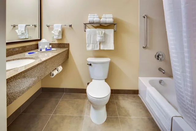 جناح بسريرين كوين لذوي الإعاقة، Best Western Plus Arlington/Marysville 2/5