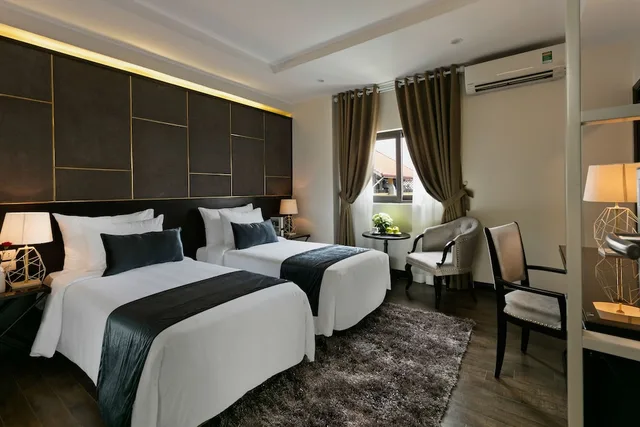 Deluxe, Double Bed, La Sante Hotel Spa 1/4