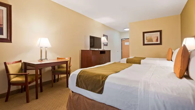 غرفة بسريرين كوين لذوي الإعاقة، Best Western Plus Montezuma Inn & Suites 6/9