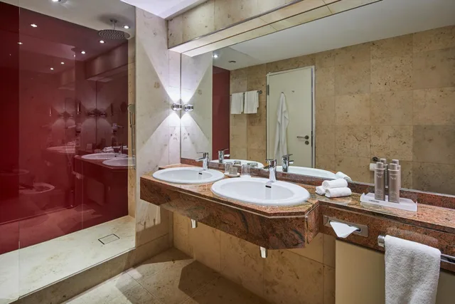 جناح سوبيريور بسرير كينج، Parkhotel Pforzheim 4/4